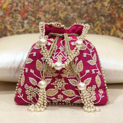 Mima Creations on Instagram: “#potlibags #potlis #potli  #potlibagsforweddings #mimacreationss #designerbags #lehenga #saree … |  Potli bags, Bags designer, Straw bag